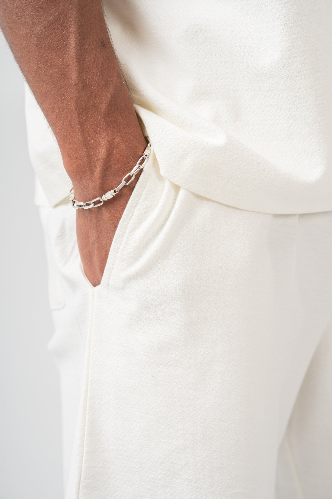 OFF-WHITE DUSTY SHORT