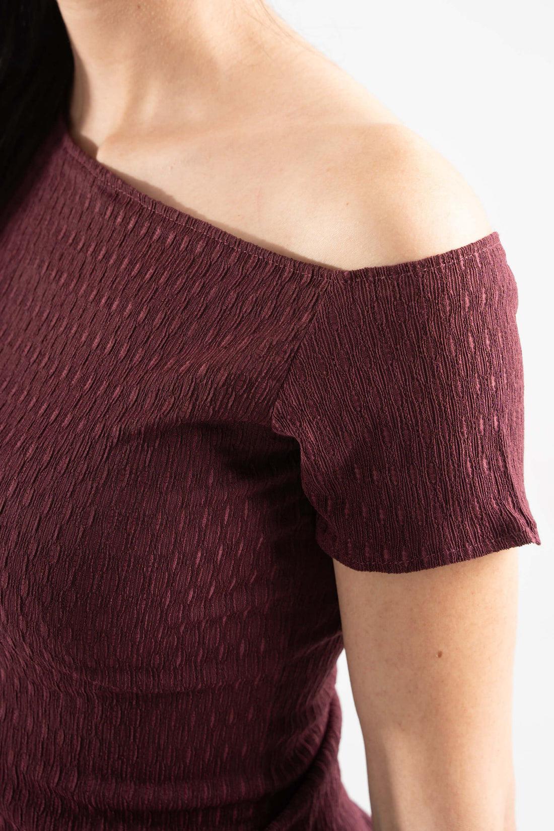 BURGUNDY WRINKLED ASYMMETRICAL TOP