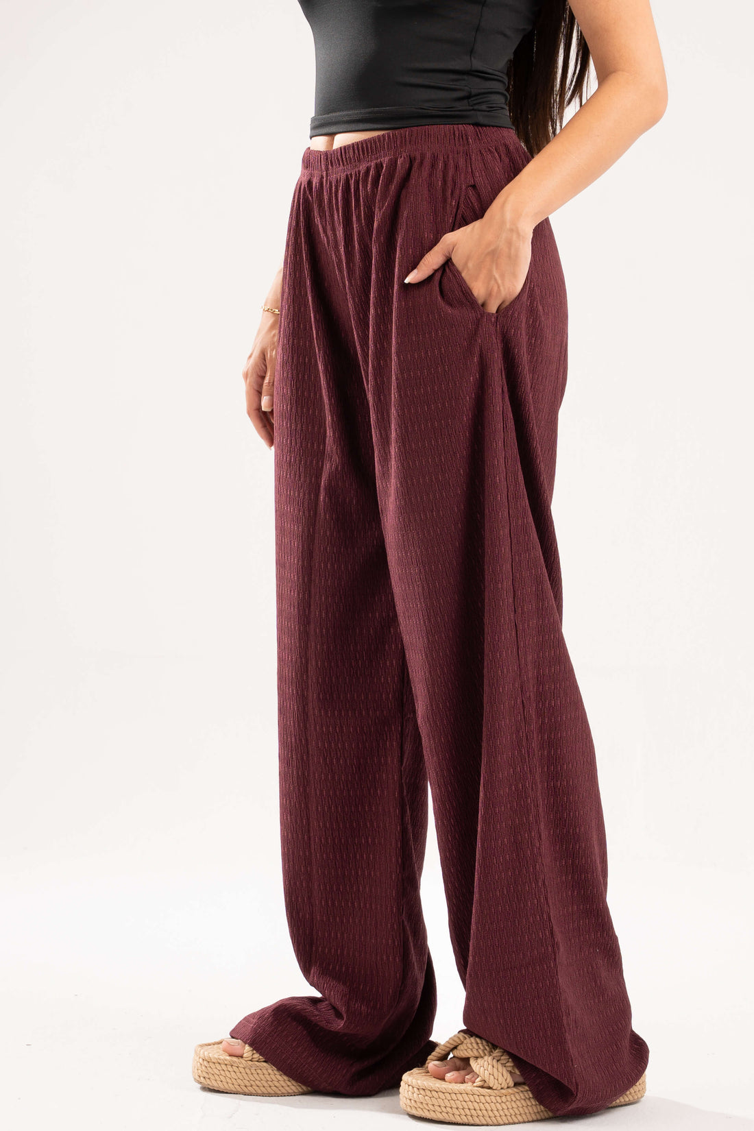 BURGUNDY WRINKLED PANTS