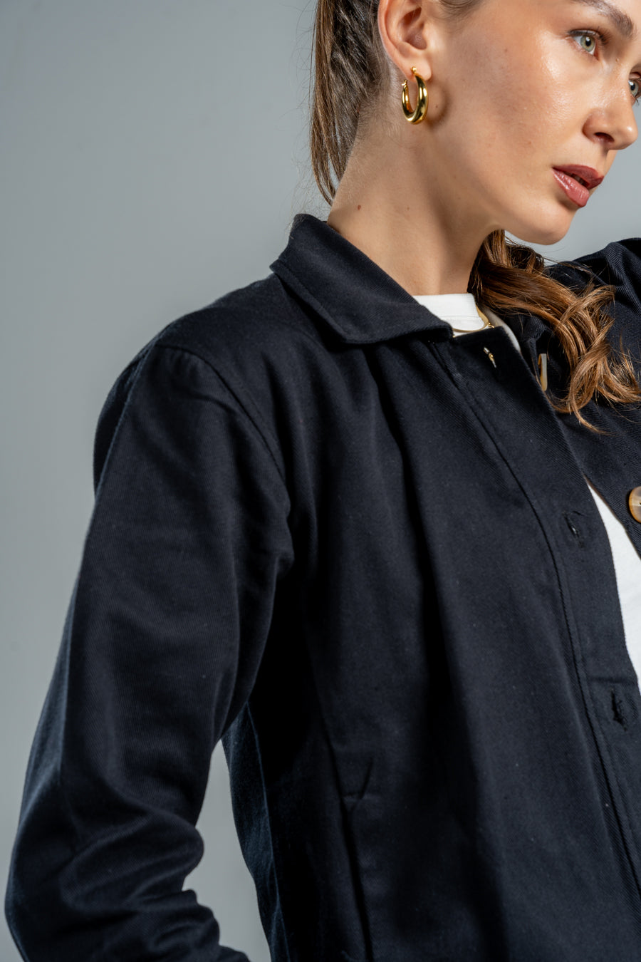 BLACK BUTTON-DOWN GABARDINE JACKET