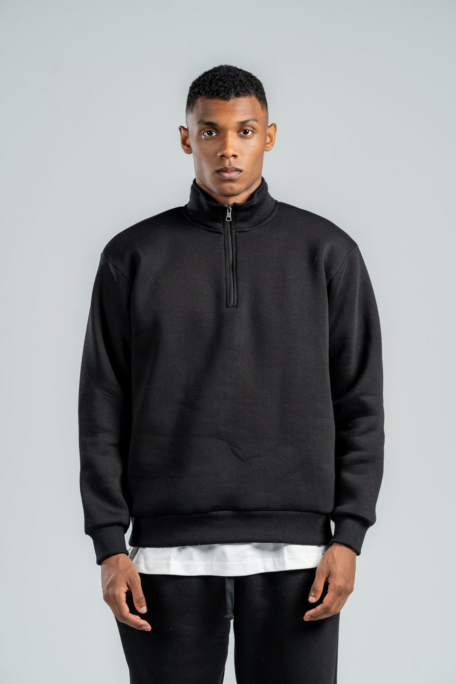 QUARTER-ZIP BLACK SWEATSHIRT