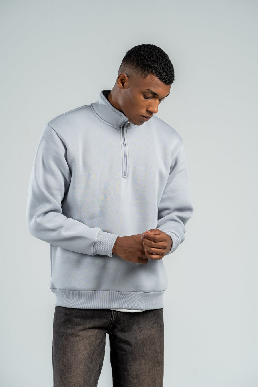 QUARTER-ZIP LIGHT GREY SWEATSHIRT