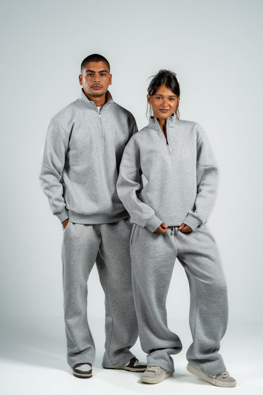 QUARTER-ZIP ASH GREY SWEATSHIRT