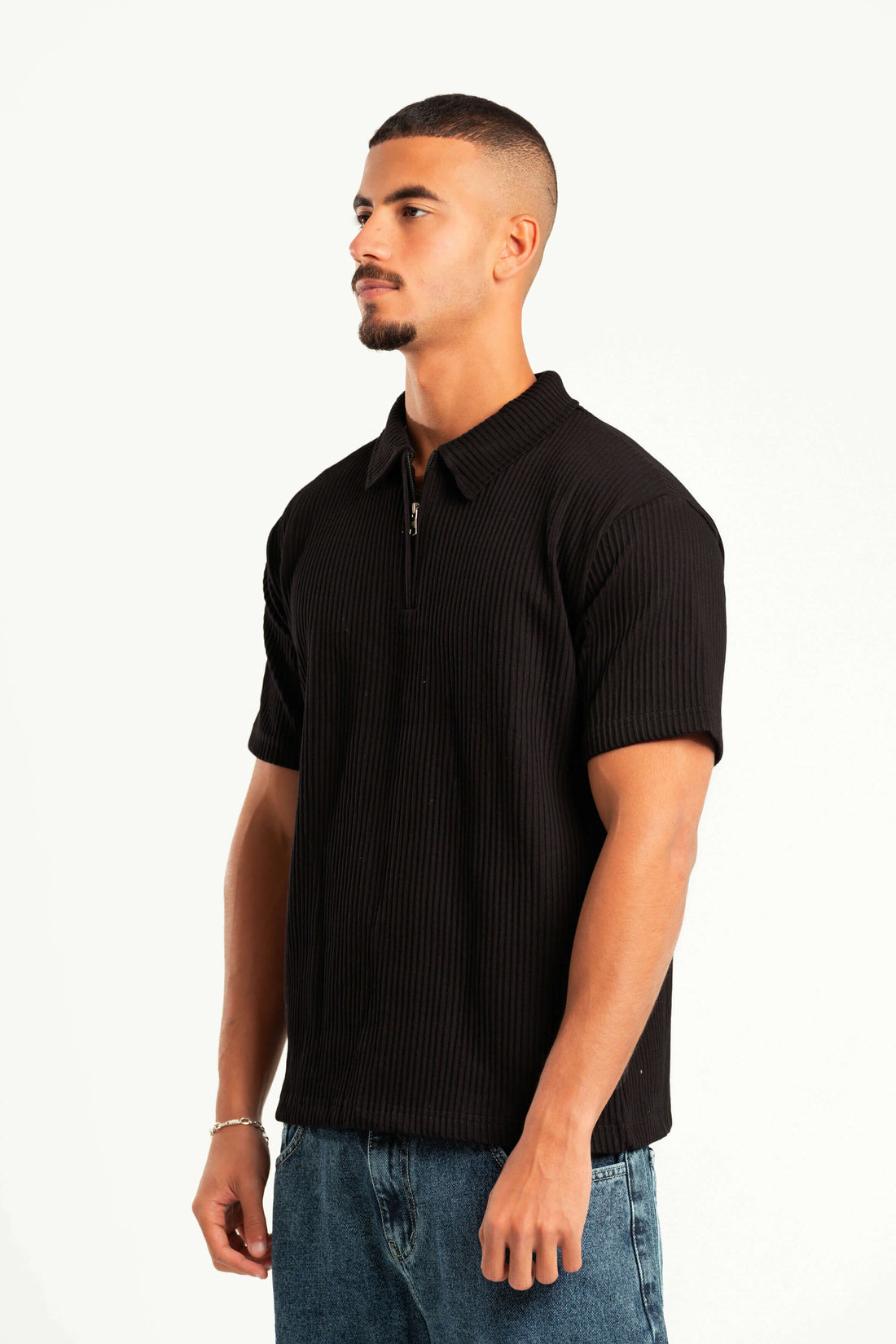 BLACK RIBBED QUARTER ZIPPER