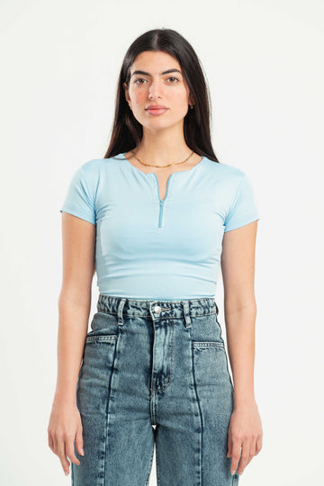 SKY-BLUE HALF ZIPPER TOP