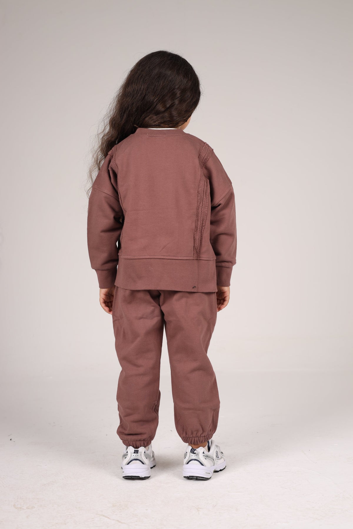 MOCHA MINI CREWNECK