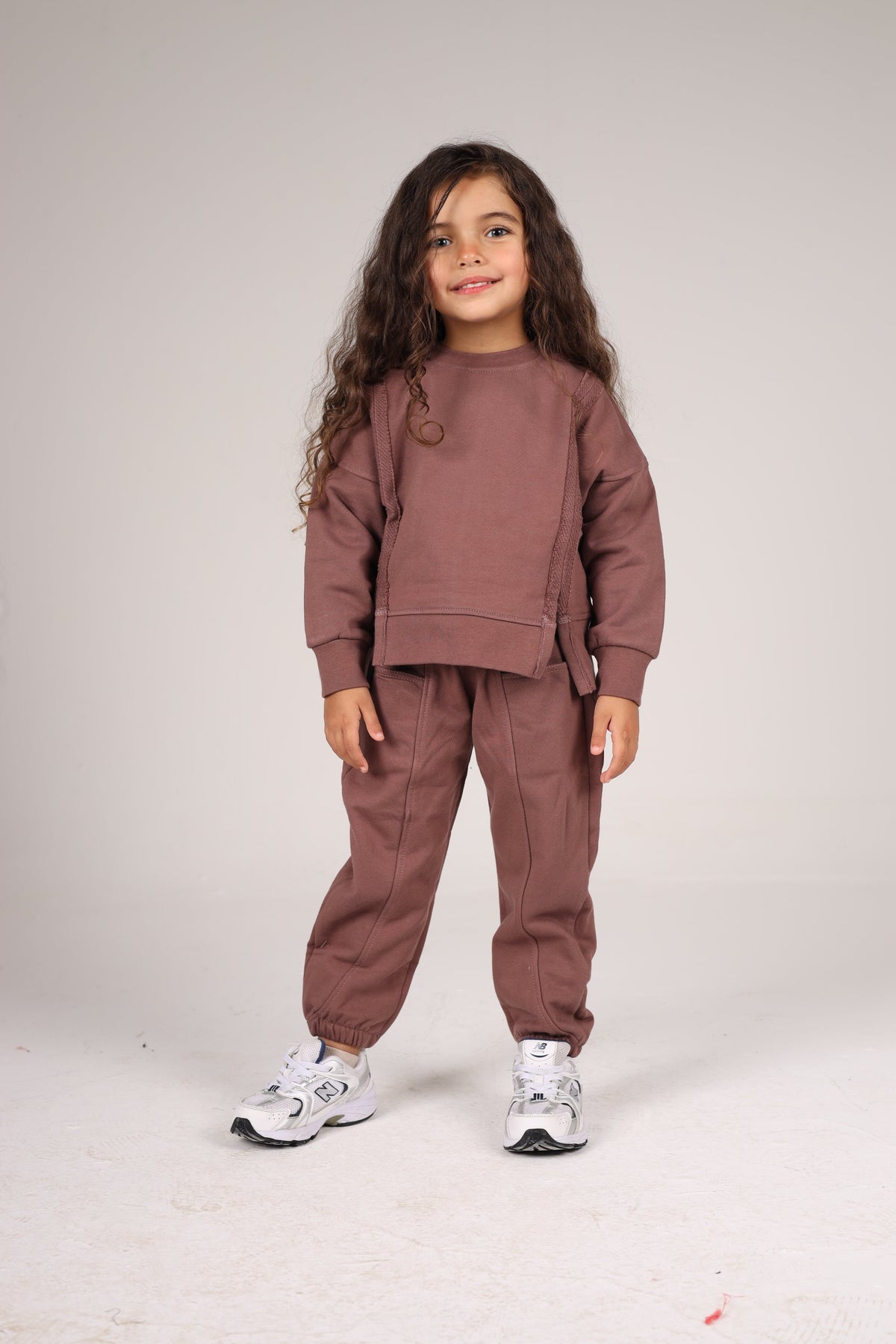 MOCHA MINI CREWNECK
