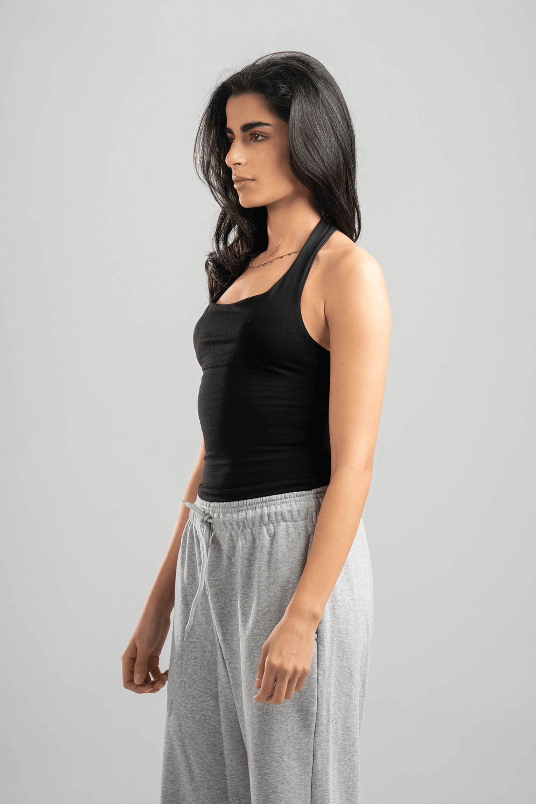 BLACK HALTER NECK BASIC TOP