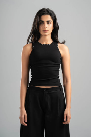 BLACK RIBBED TANK TOP WITH STUDS