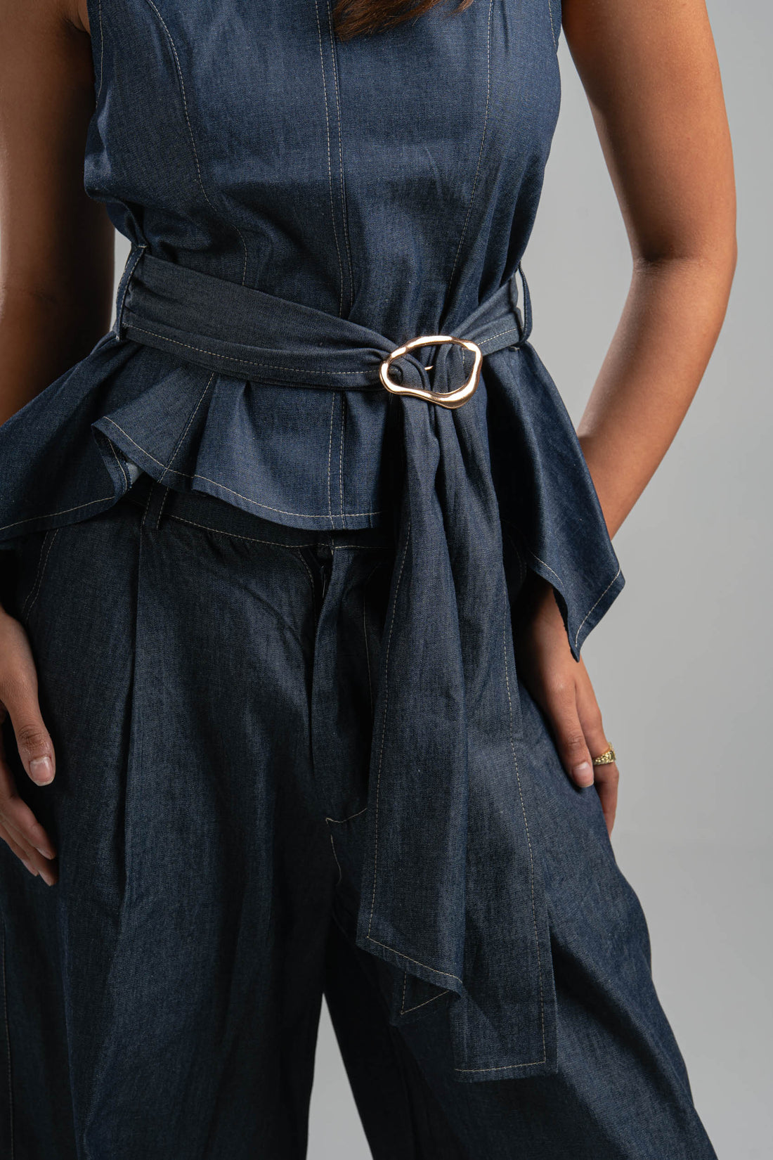 BLUE LIGHT WEIGHT DENIM TOP WITH GOLD DETAIL