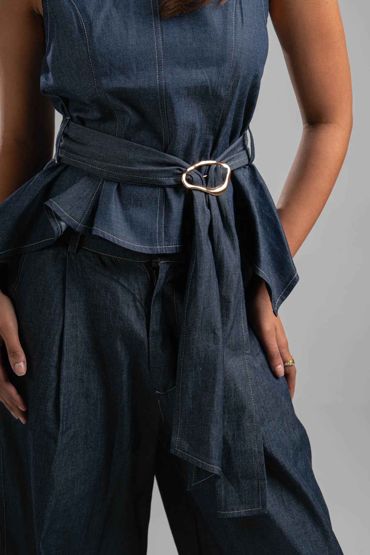 BLUE LIGHT WEIGHT DENIM TOP WITH GOLD DETAIL