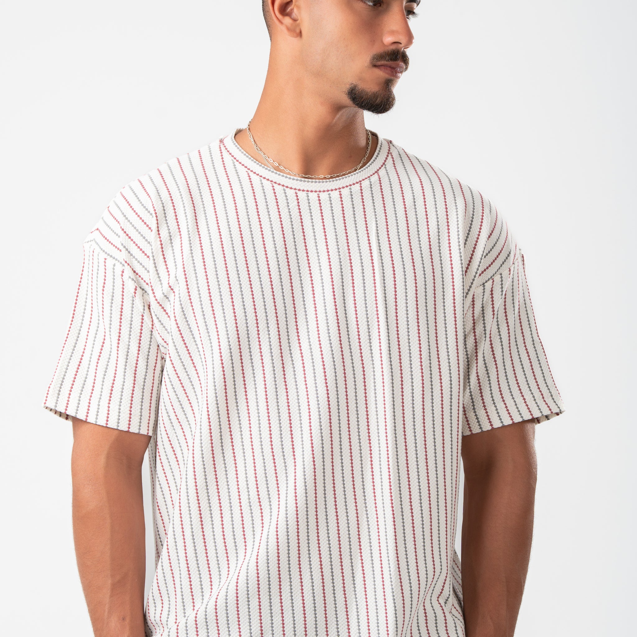 TEXTURED STRIPED TEE