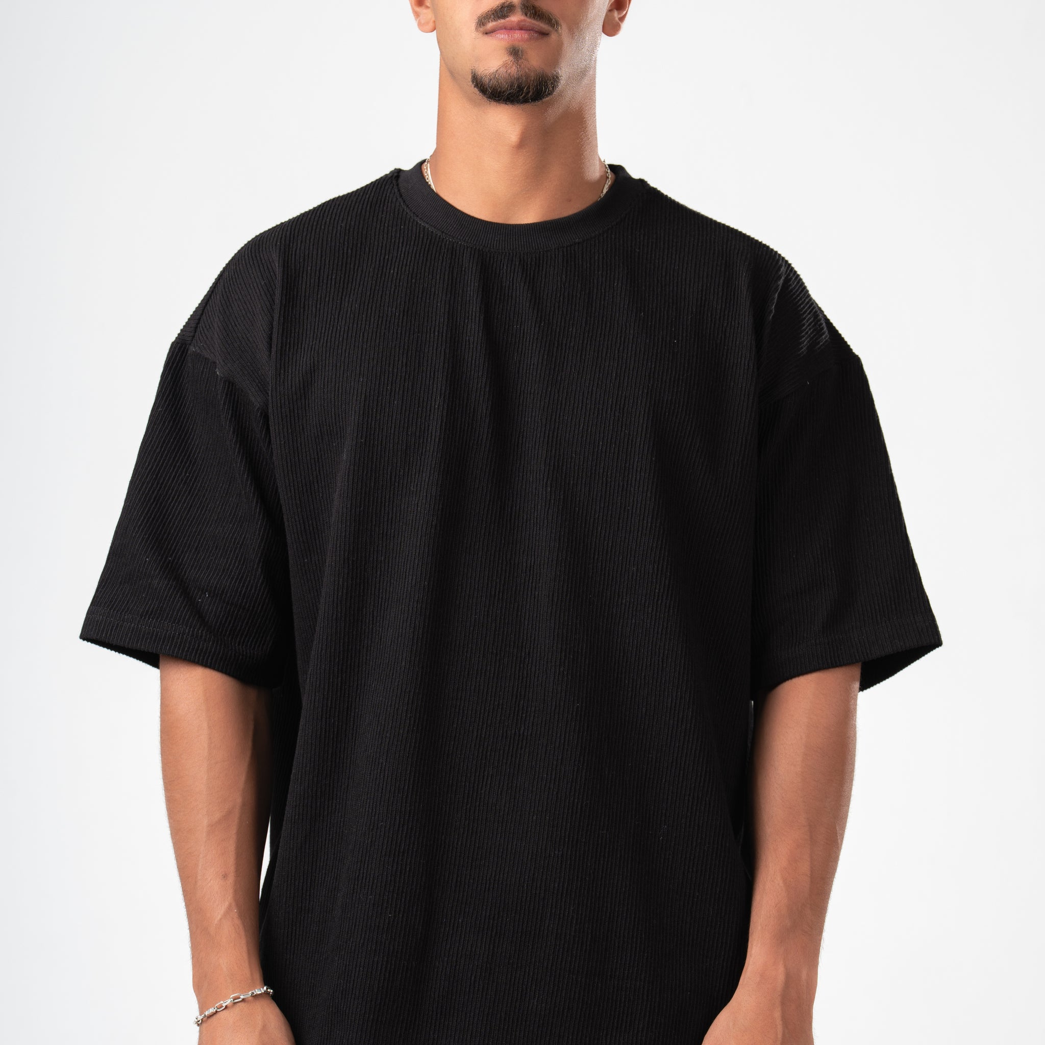 BLACK RIDGED BOX-TEE