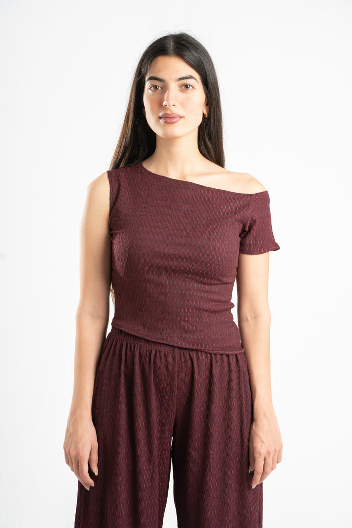 BURGUNDY WRINKLED ASYMMETRICAL TOP