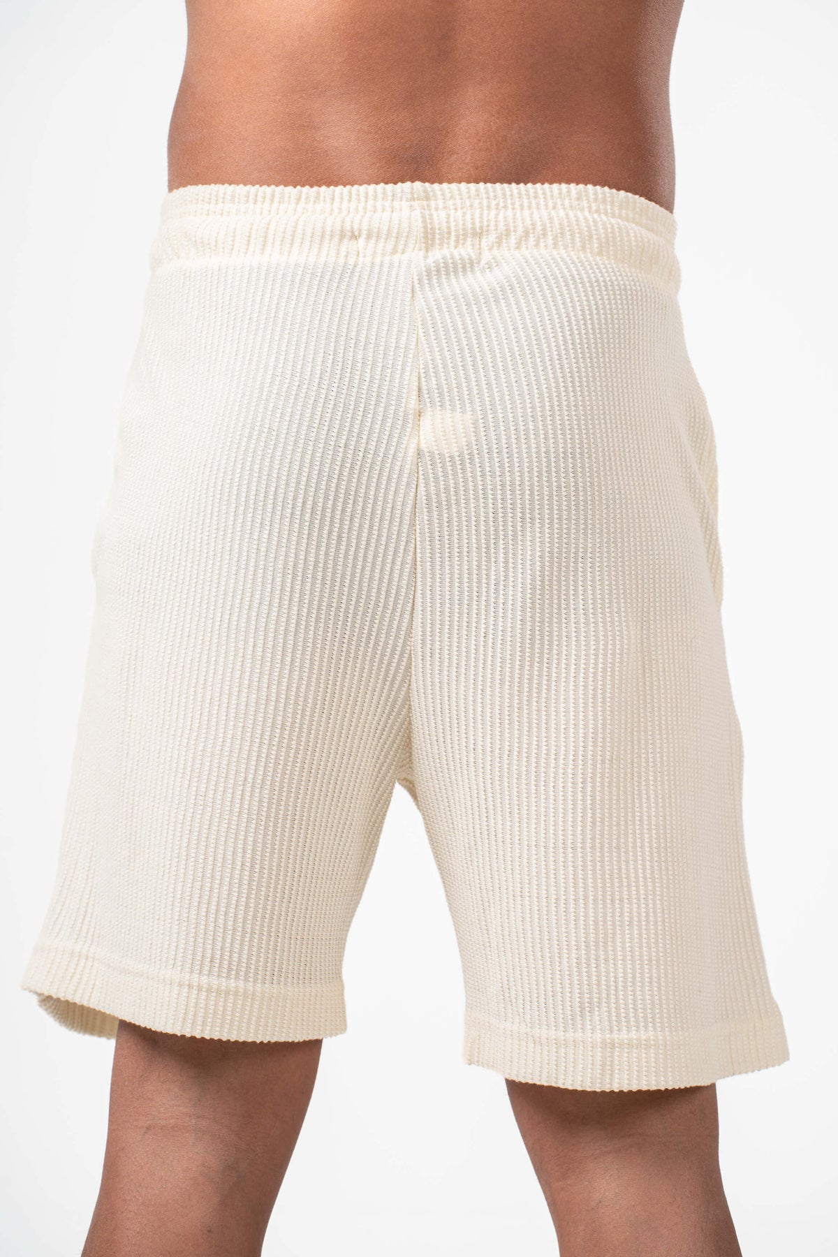 OFF-WHITE MINIMAL RIBBED SHORT