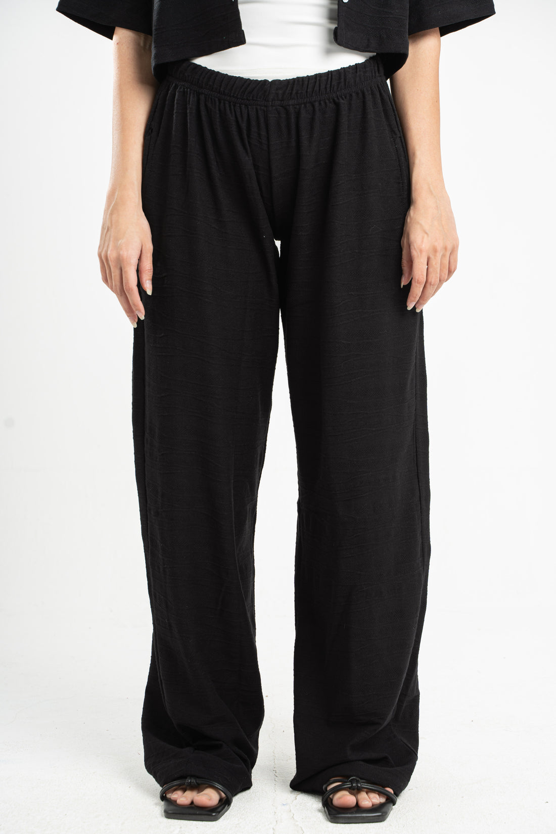 BLACK WAVE TEXTURED PANTS