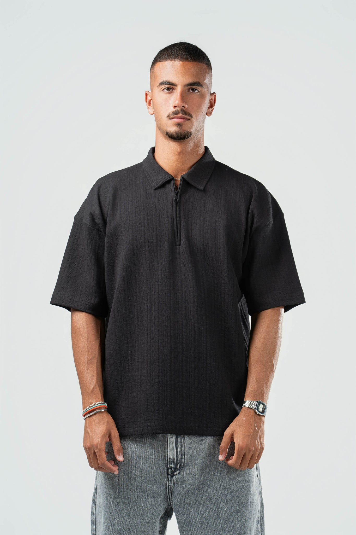 BLACK ZIP UP COLLAR TEE