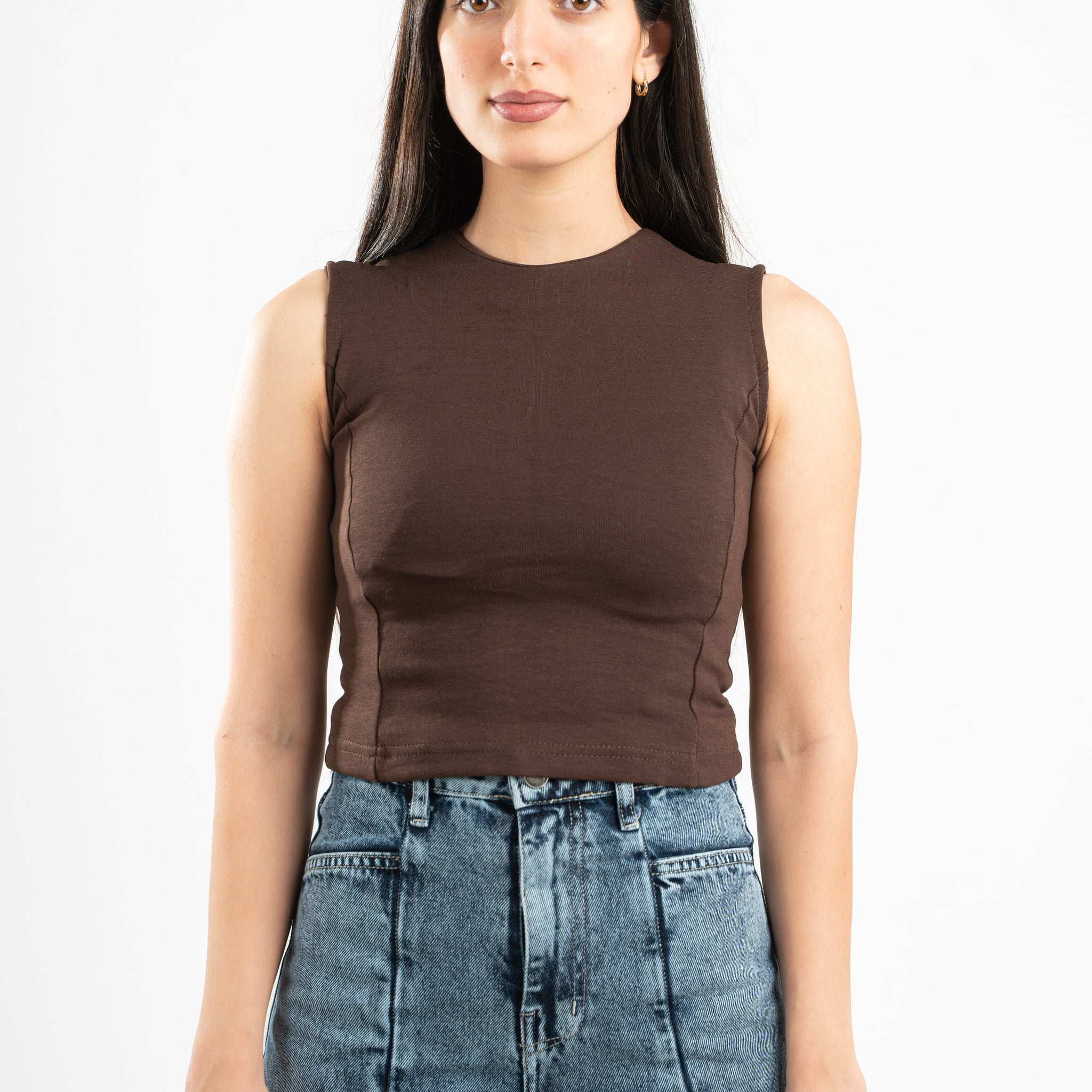 BROWN SLEEVELESS FITTED TOP