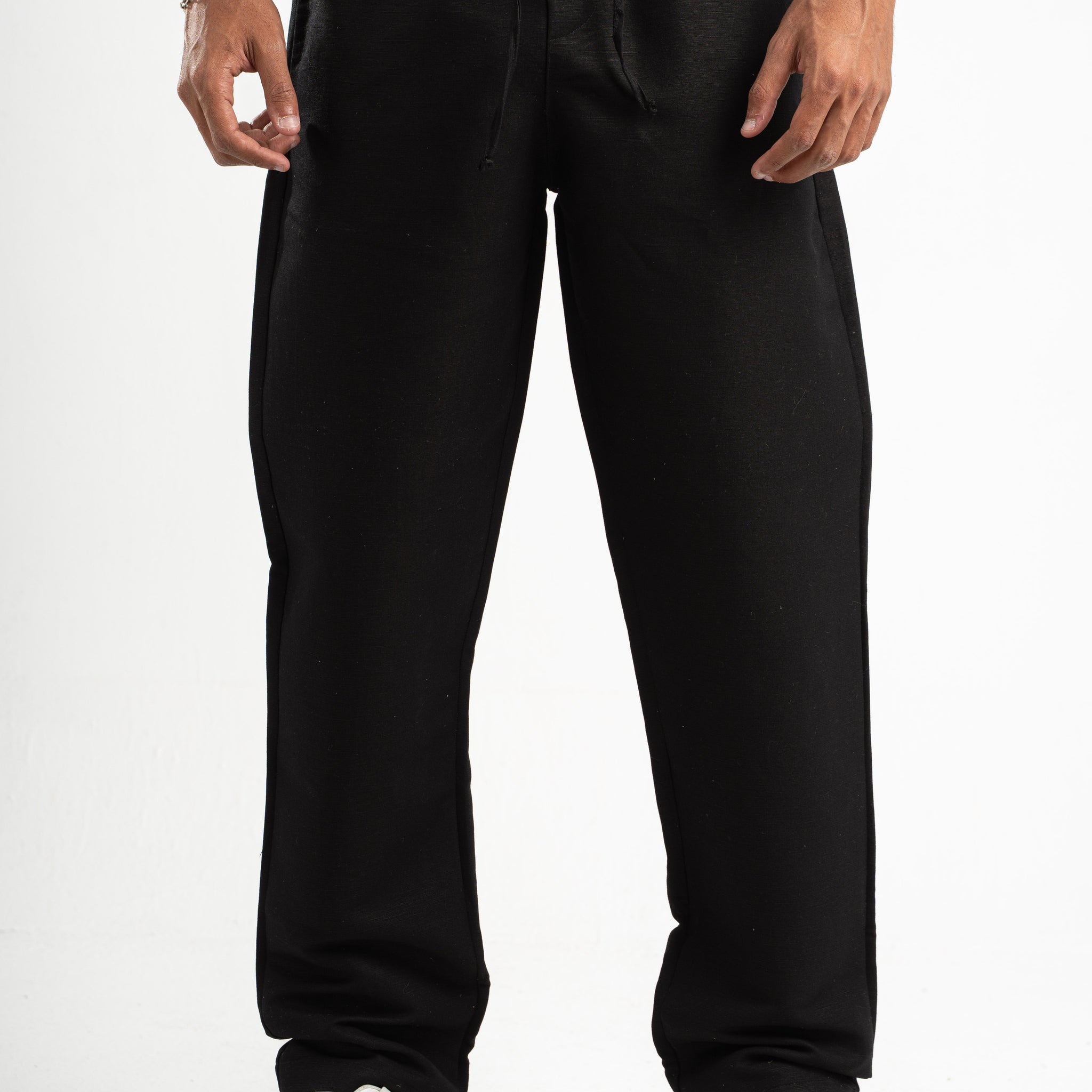 BLACK REGULAR FIT LINEN PANTS