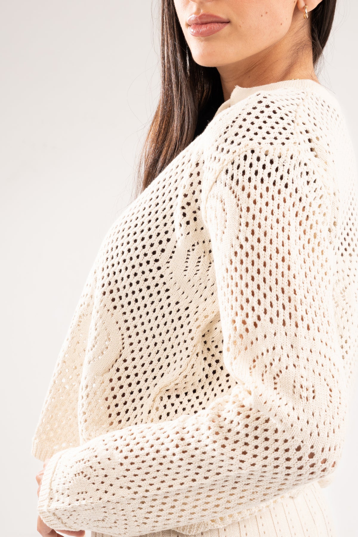 CREAMY BREEZE CROCHET STRING TOP