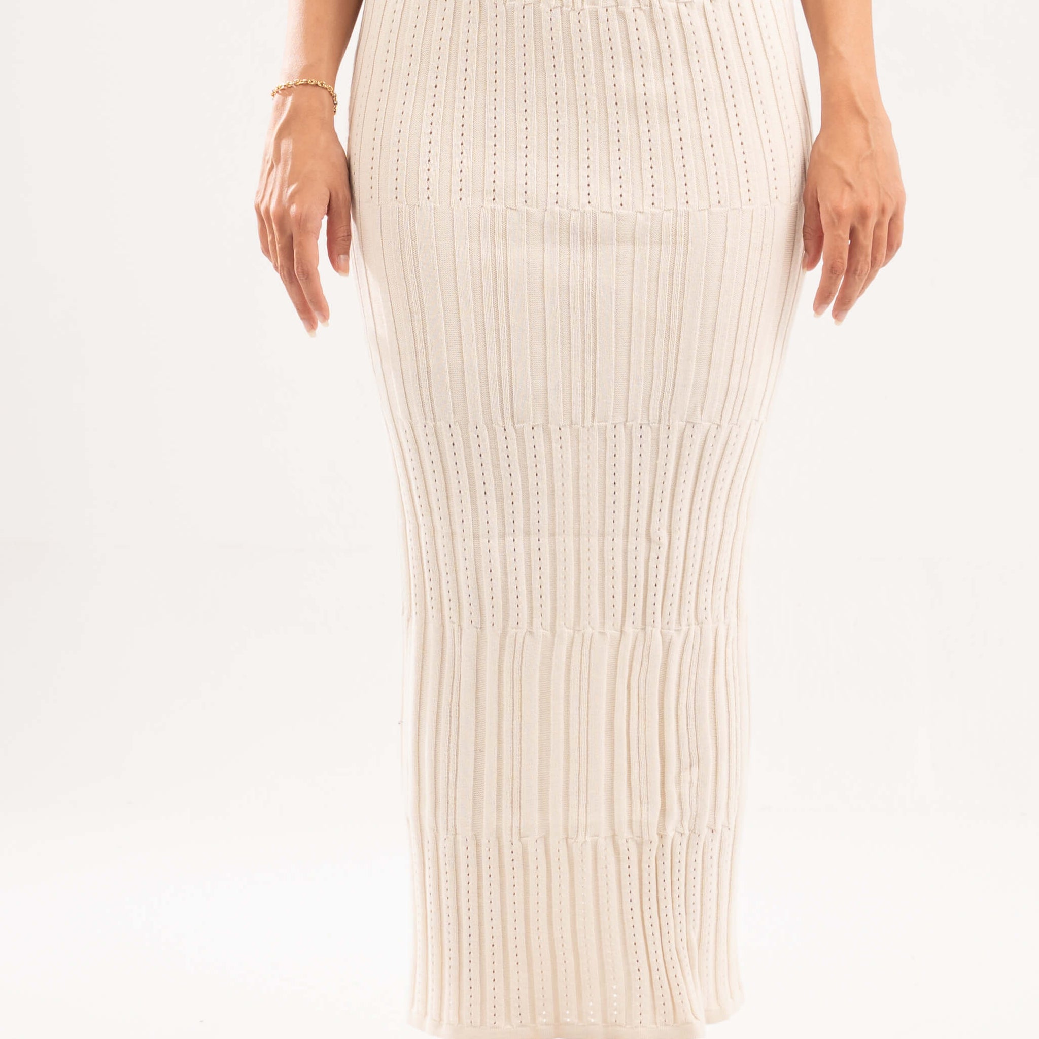 CREAMY EVERYDAY LONG KNIT SKIRT