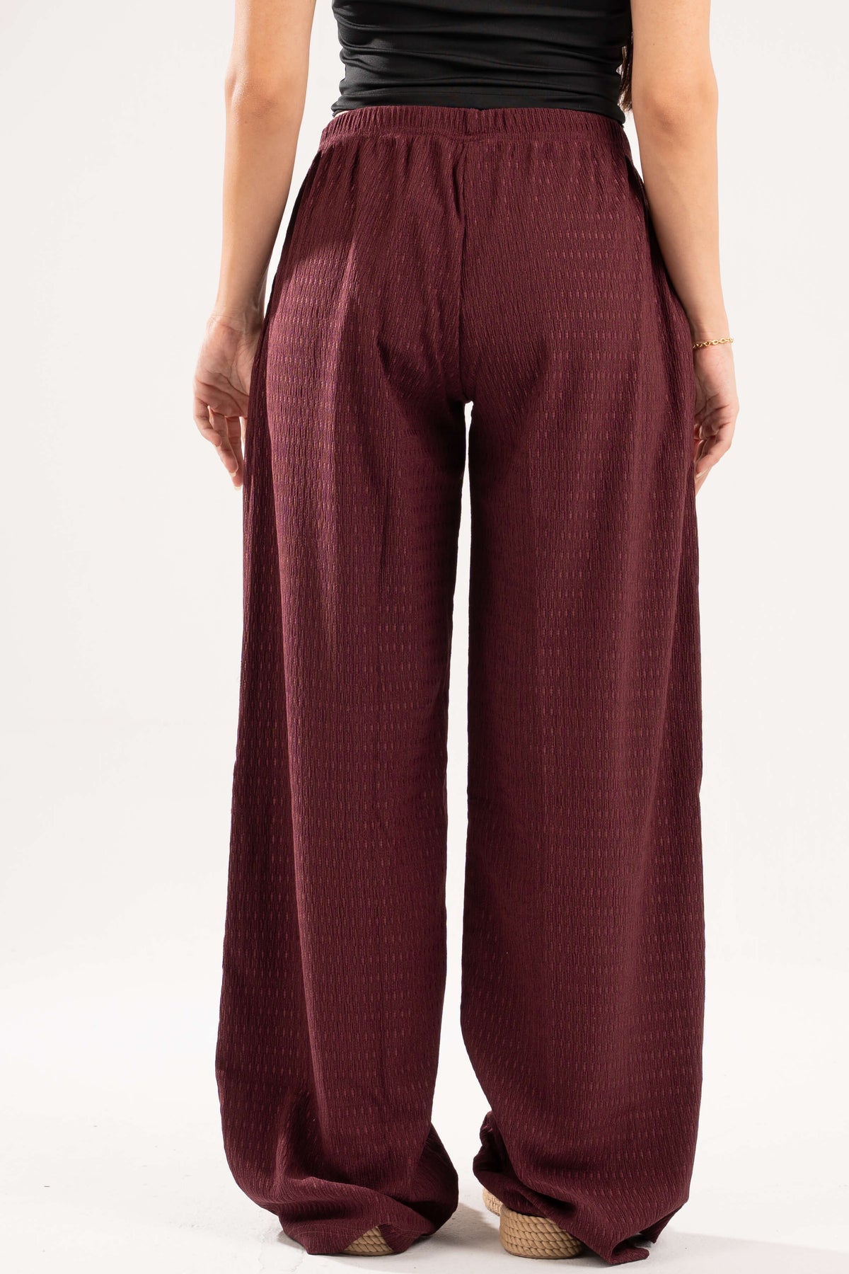 BURGUNDY WRINKLED PANTS