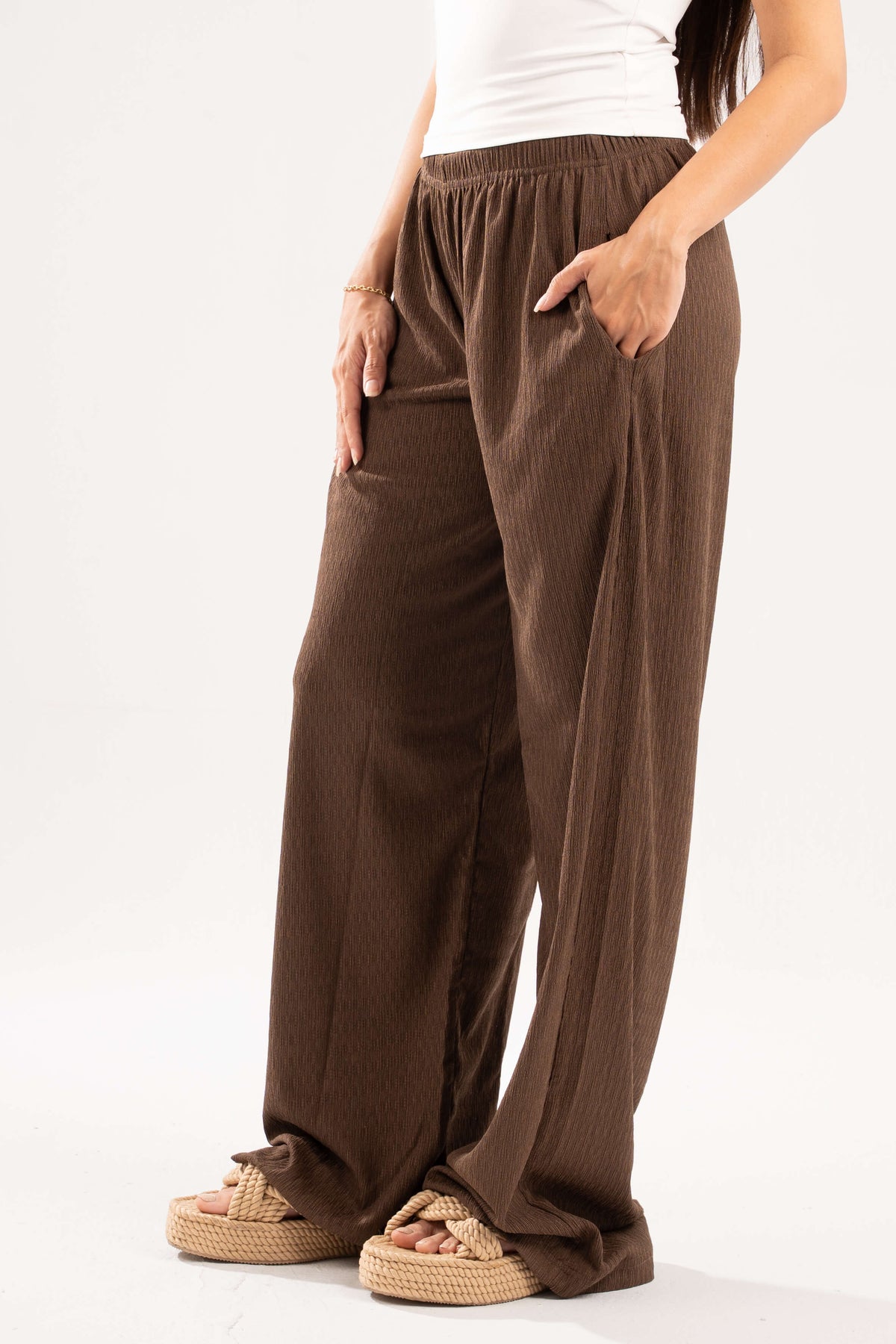 BROWN WRINKLED PANTS