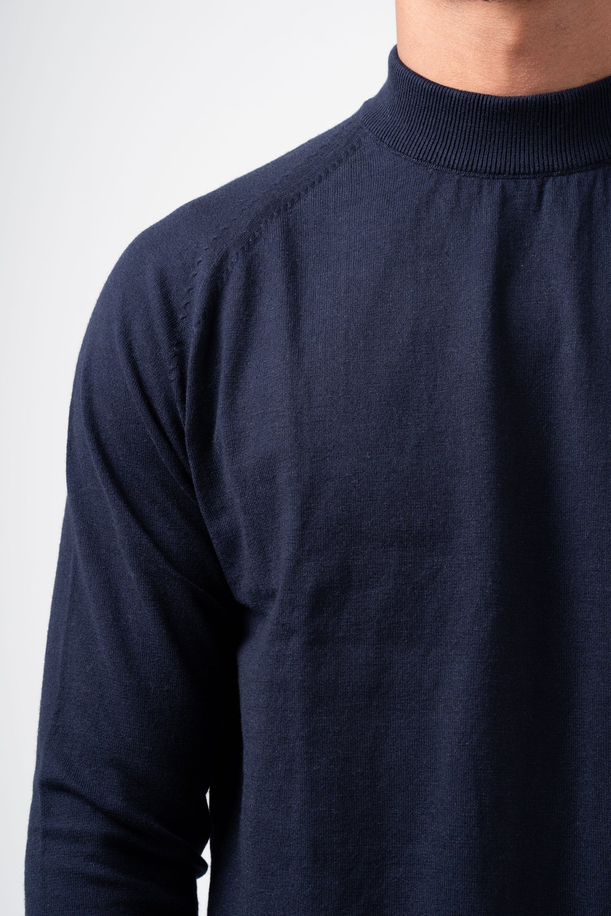 NAVY BLUE HALF COLLAR KNITTED PULLOVER