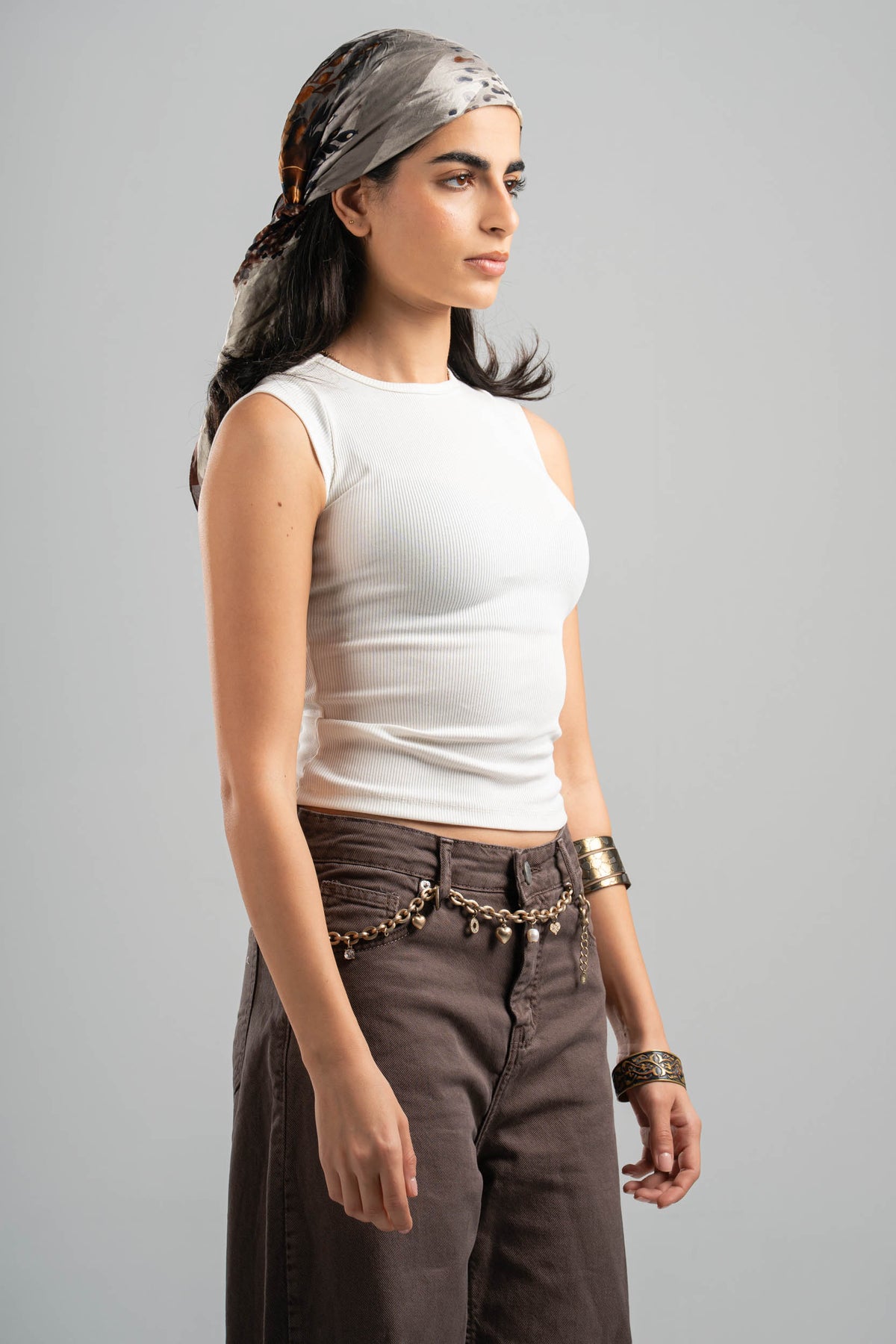 OFF-WHITE RIBBED CUT BASIC TOP