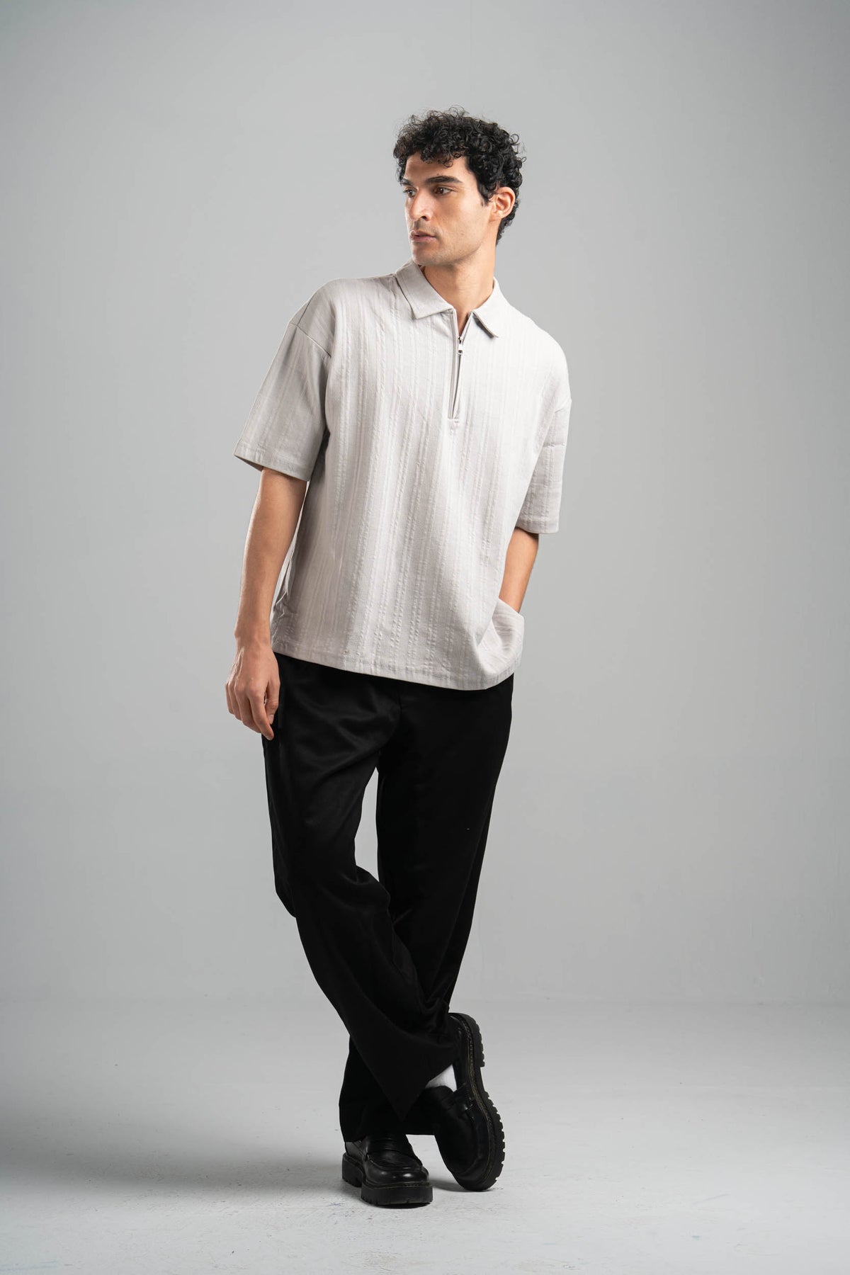 LIGHT GREY ZIP UP COLLAR TEE