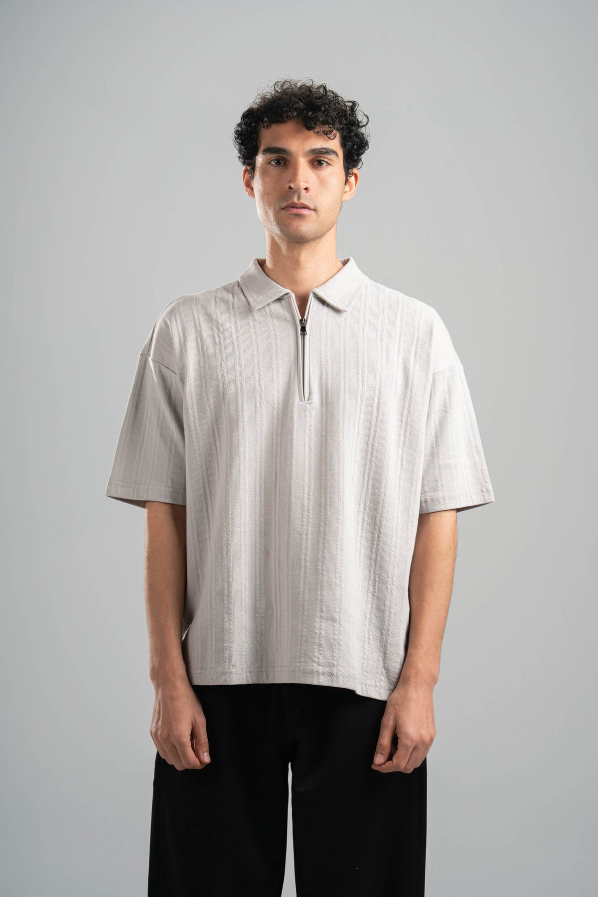 LIGHT GREY ZIP UP COLLAR TEE