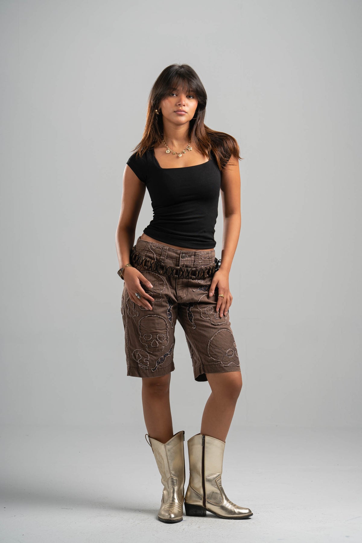 BLACK COTTON SQUARE NECK TOP