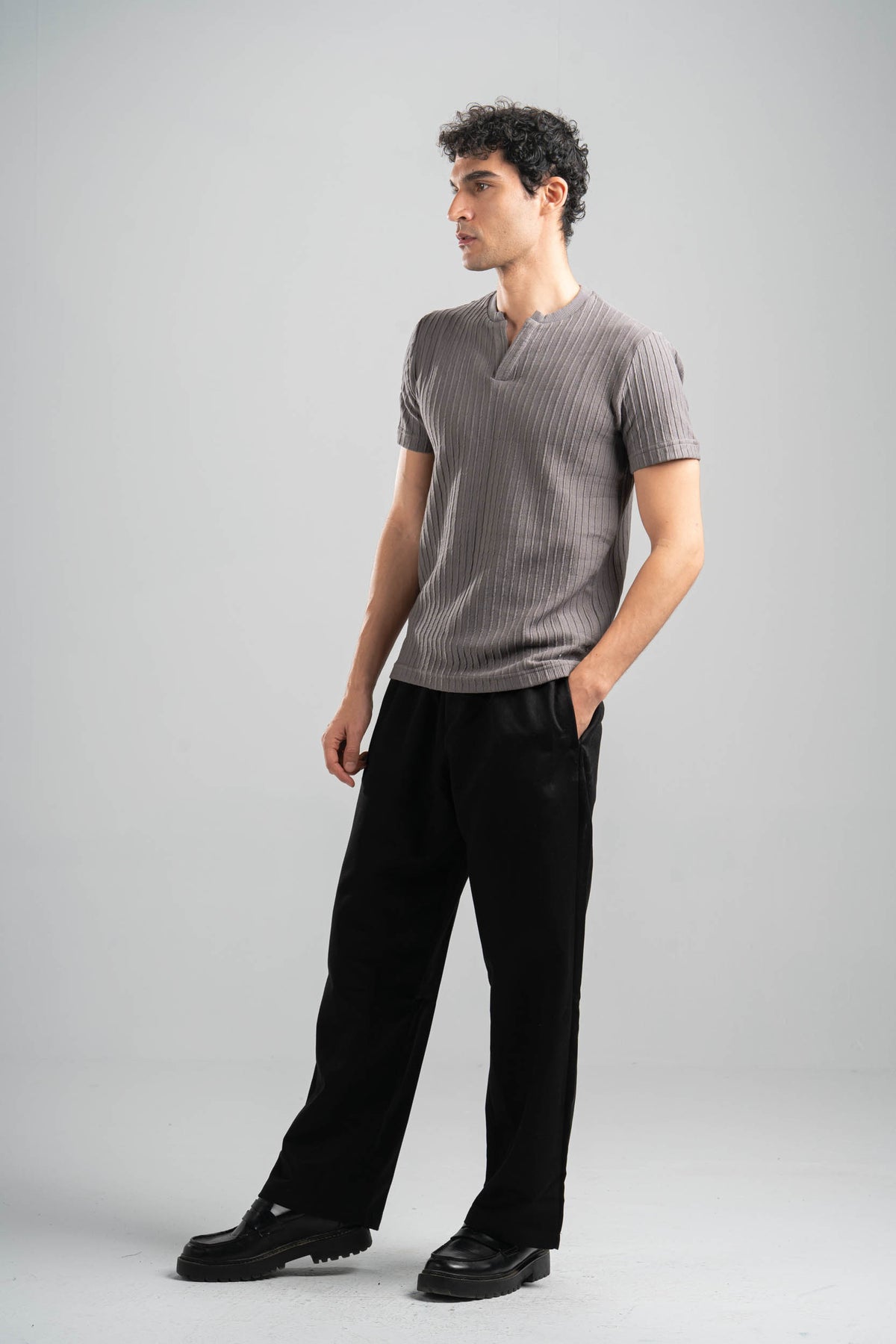 GREY WAVY PLEATED SHORT SLEEVE T-SHIRT