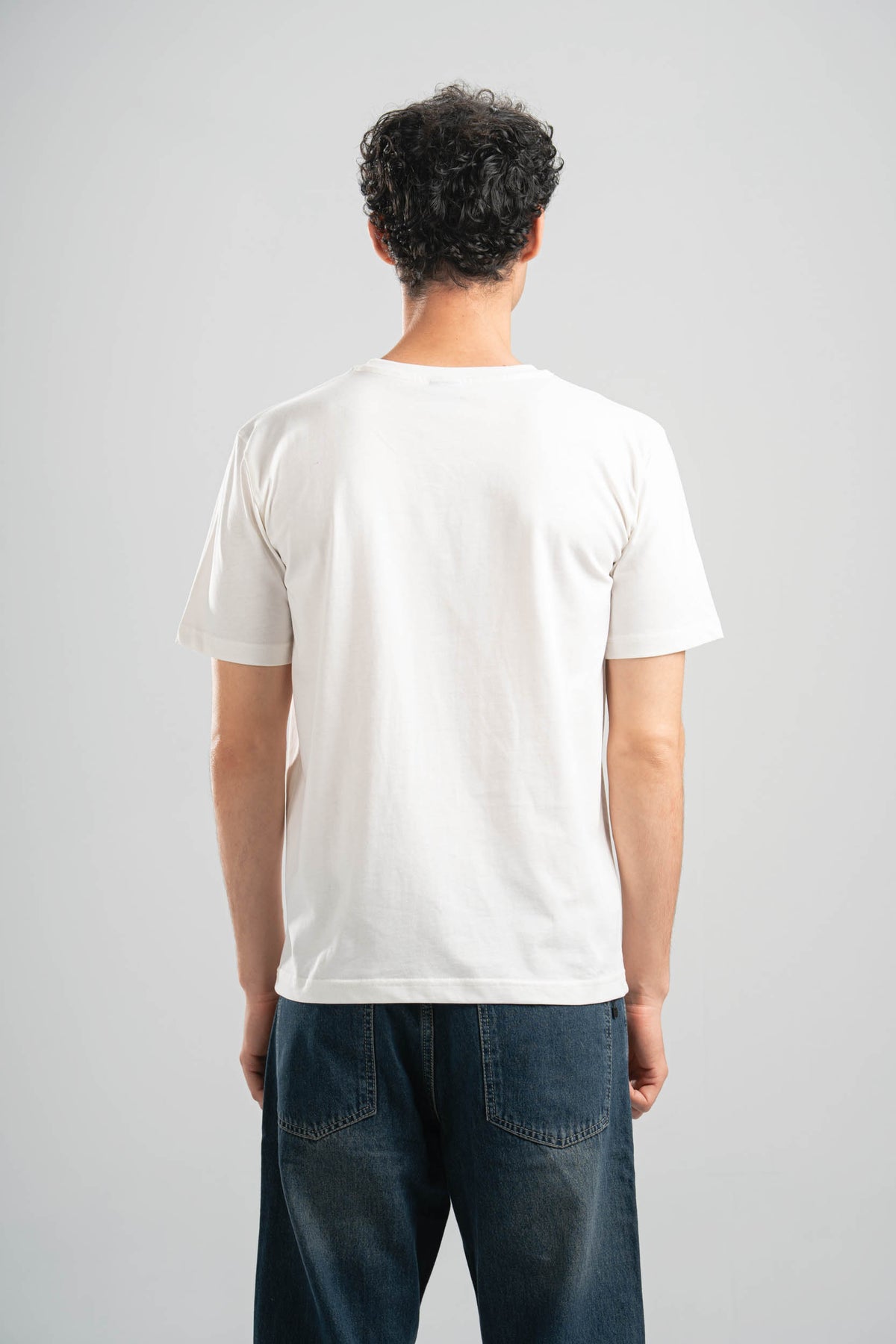 WHITE REGULAR T-SHIRT
