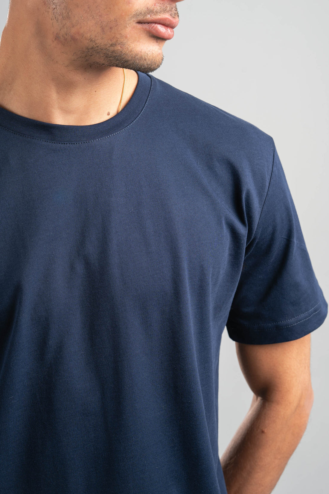 NAVY REGULAR T-SHIRT