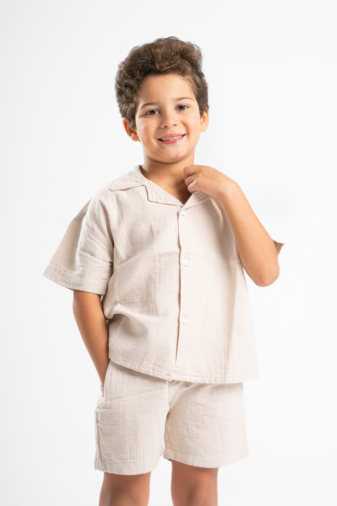 BEIGE LITTLE ONES CROCHET SHORT