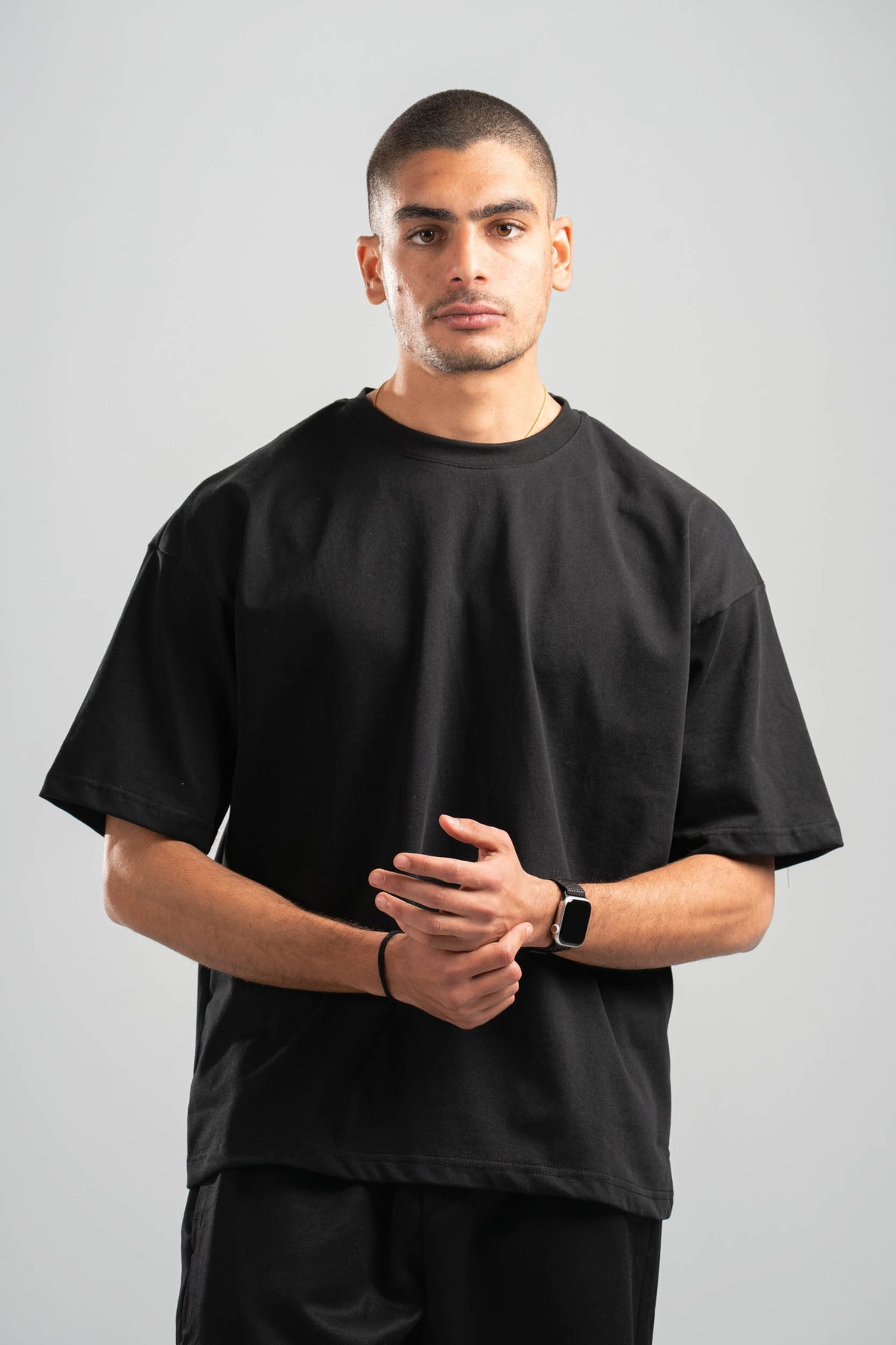 BLACK OVERSIZED T-SHIRT