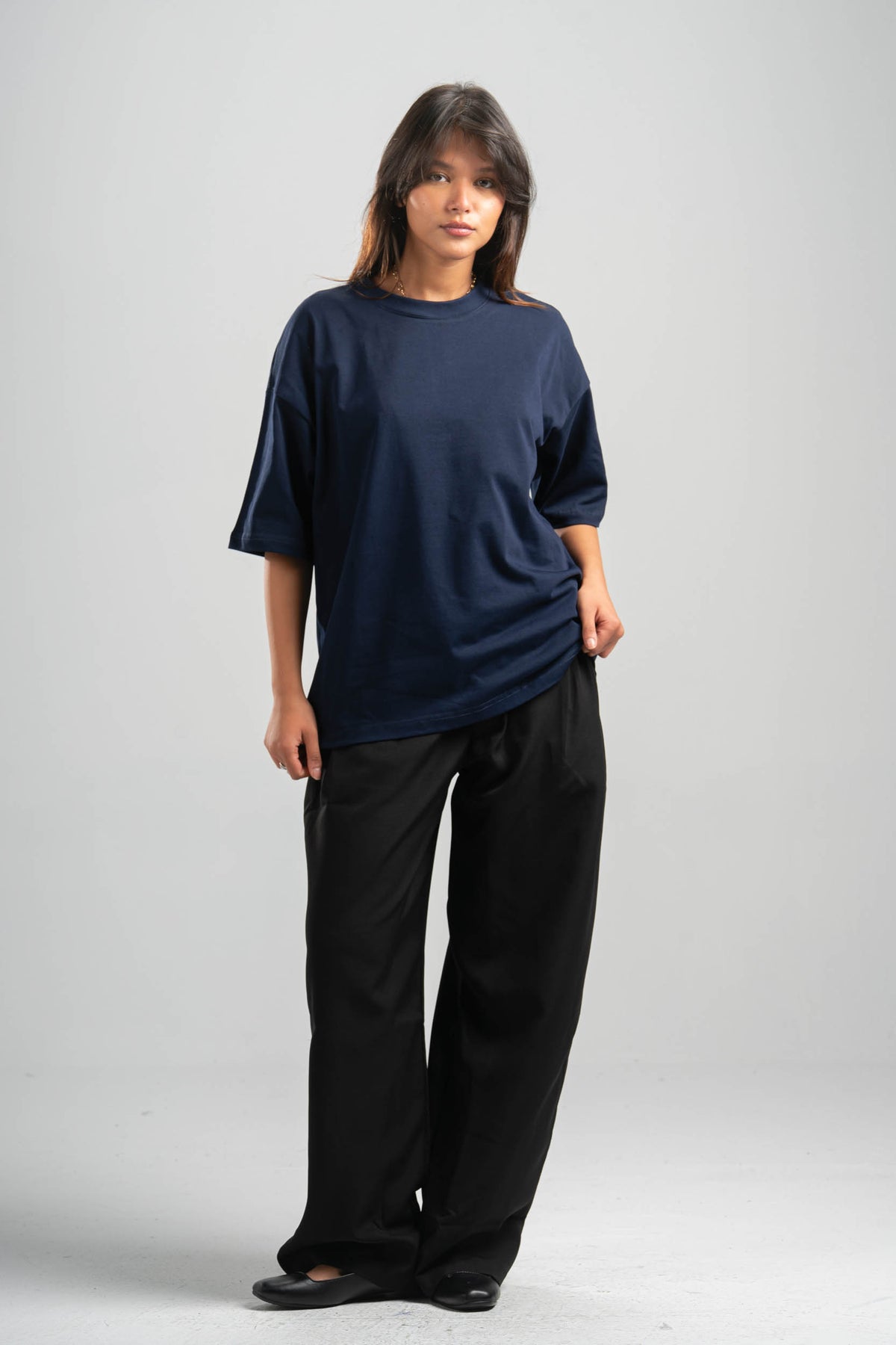 NAVY BLUE OVERSIZED T-SHIRT