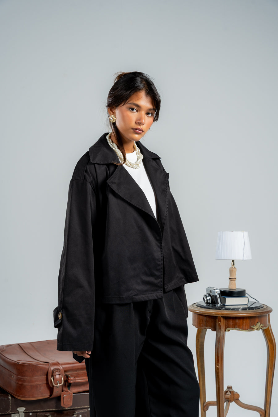 BLACK CROPPED TRENCH COAT