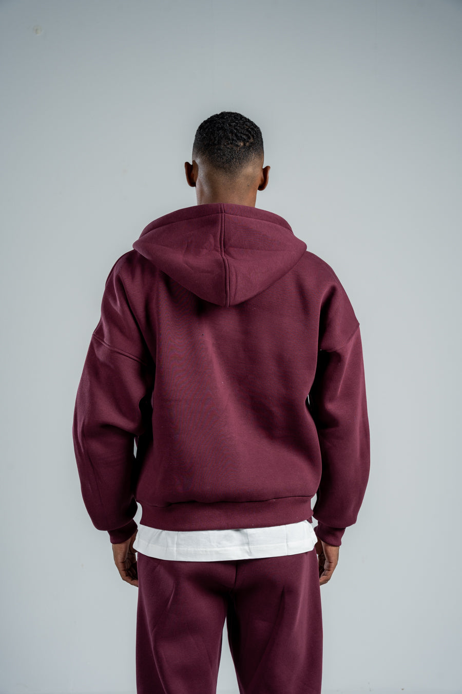 BURGUNDY ESSENTIAL ZIP UP HOODIE