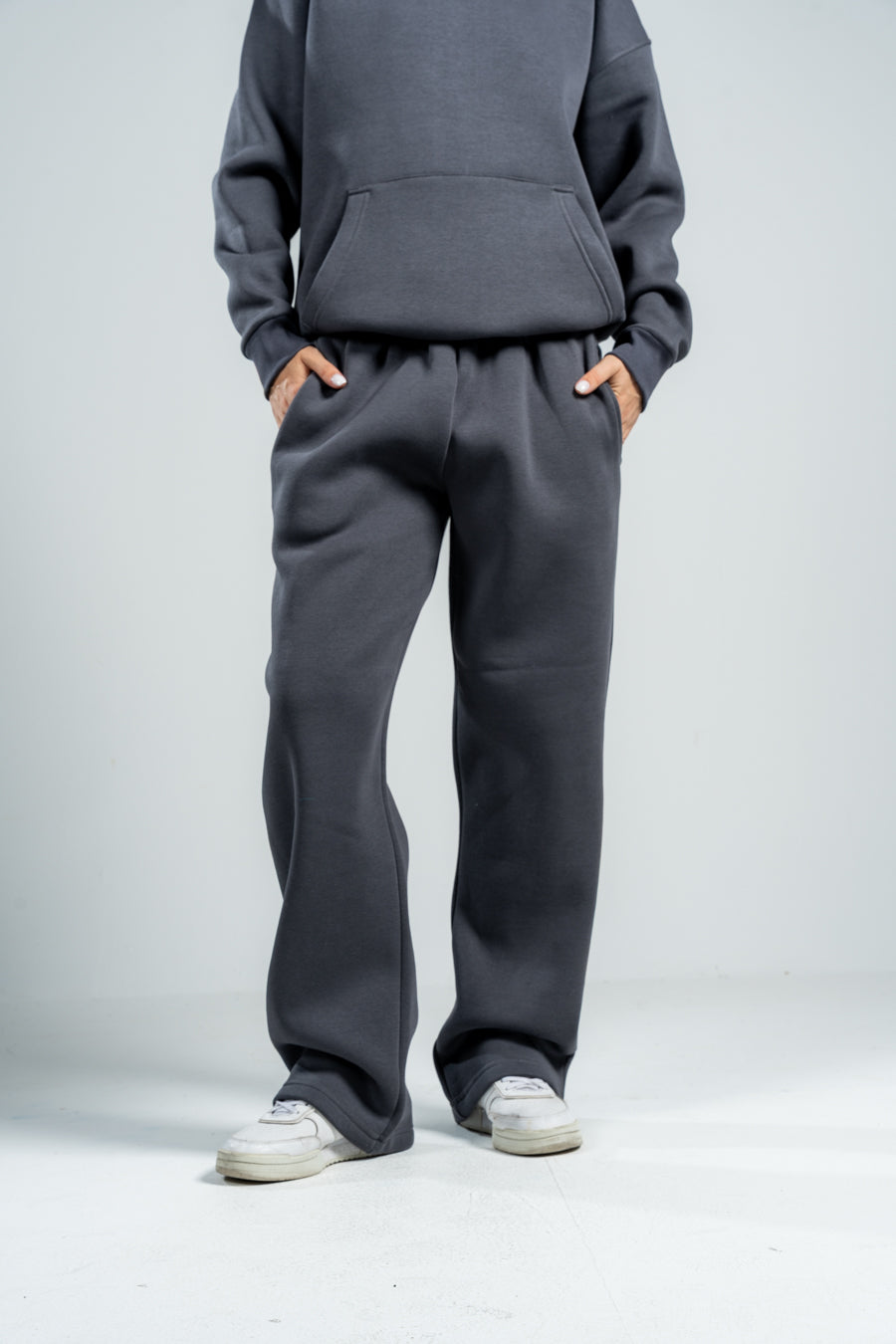 DARK GREY RELAX FIT SWEATPANTS