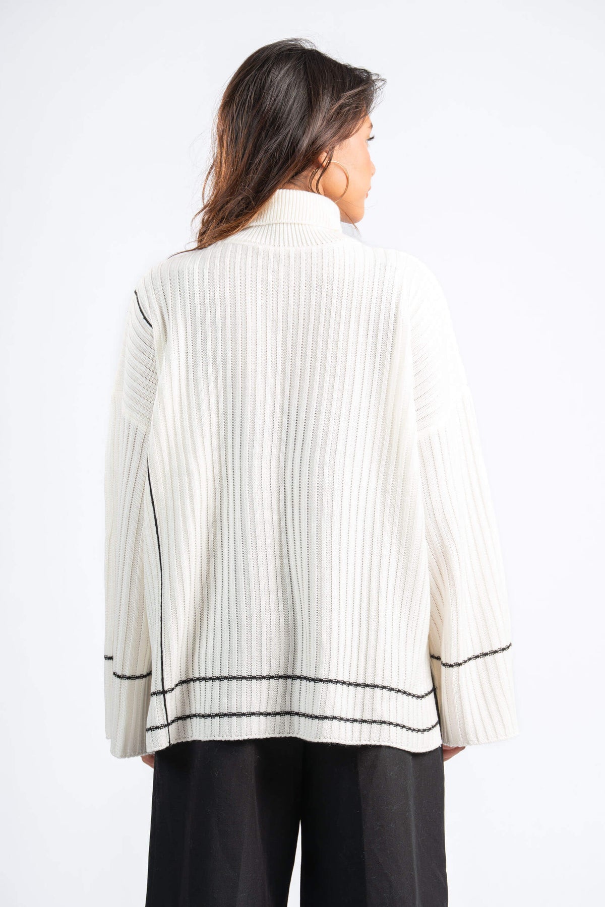 OFF WHITE CONTOUR KNIT SWEATER