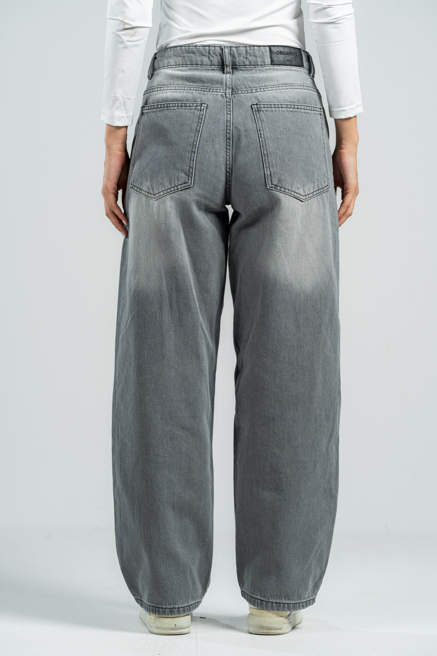 grey jeans