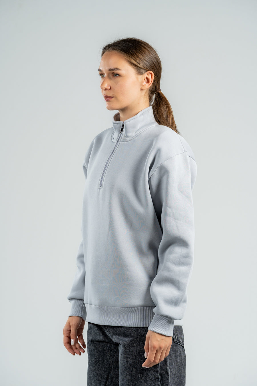 QUARTER-ZIP LIGHT GREY SWEATSHIRT