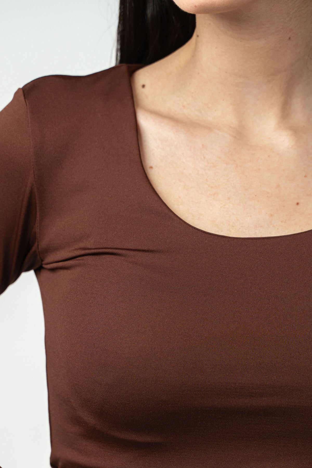DARK BROWN LONG SLEEVES WIDE NECK TOP