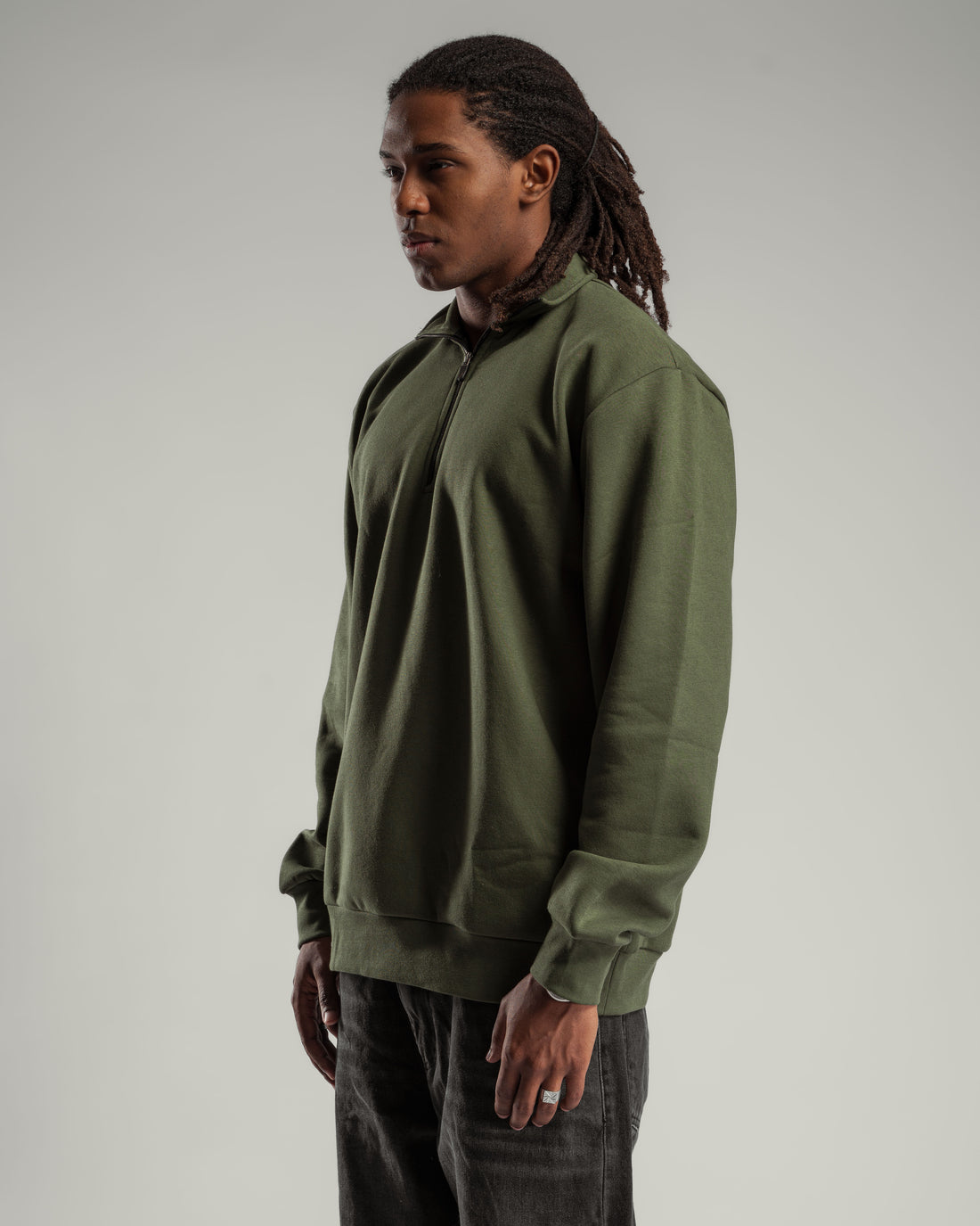 QUARTER-ZIP OLIVE SWEATSHIRT