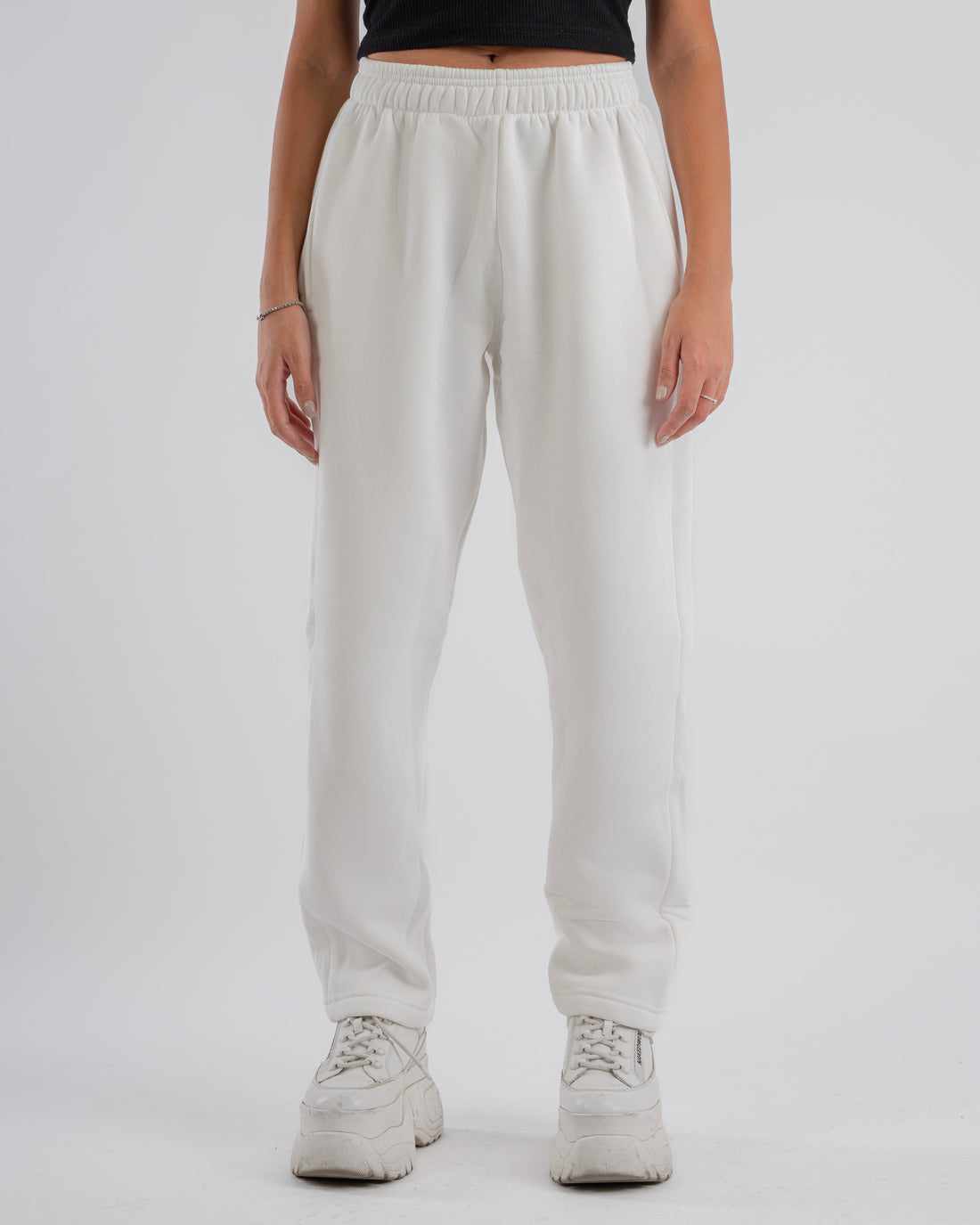 WHITE STRAIGHT SWEATPANTS