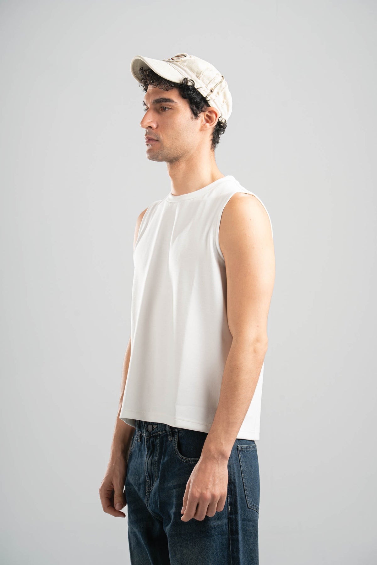 OFF-WHITE BASIC SLEEVELESS T-SHIRT