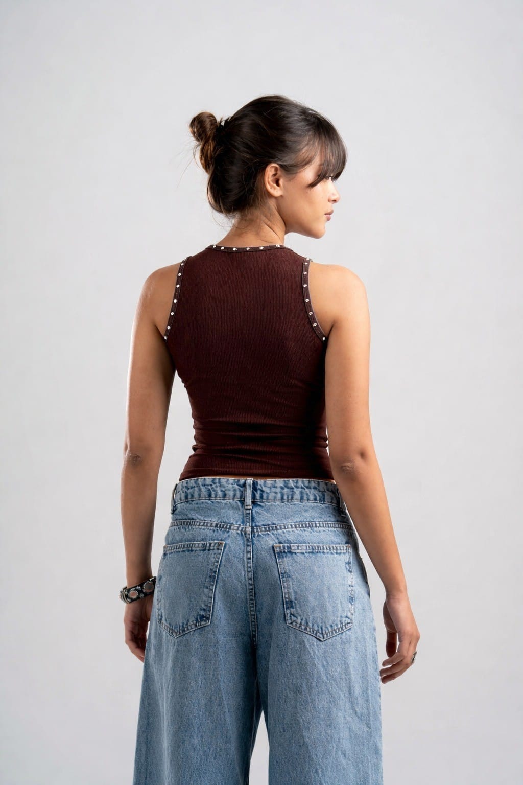 BROWN RIBBED TANK TOP WITH STUDS