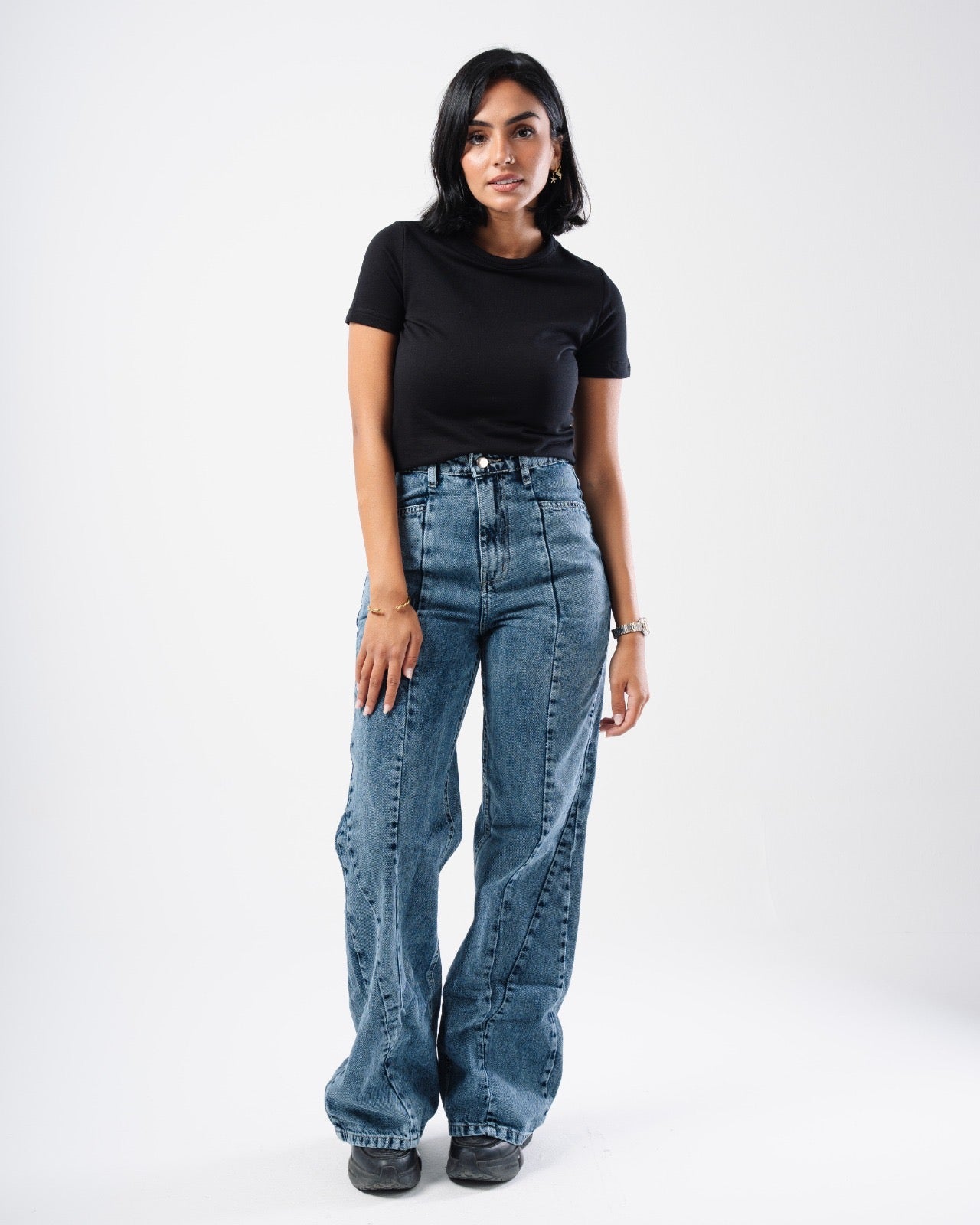 BLUE STITCHED BAGGY JEANS